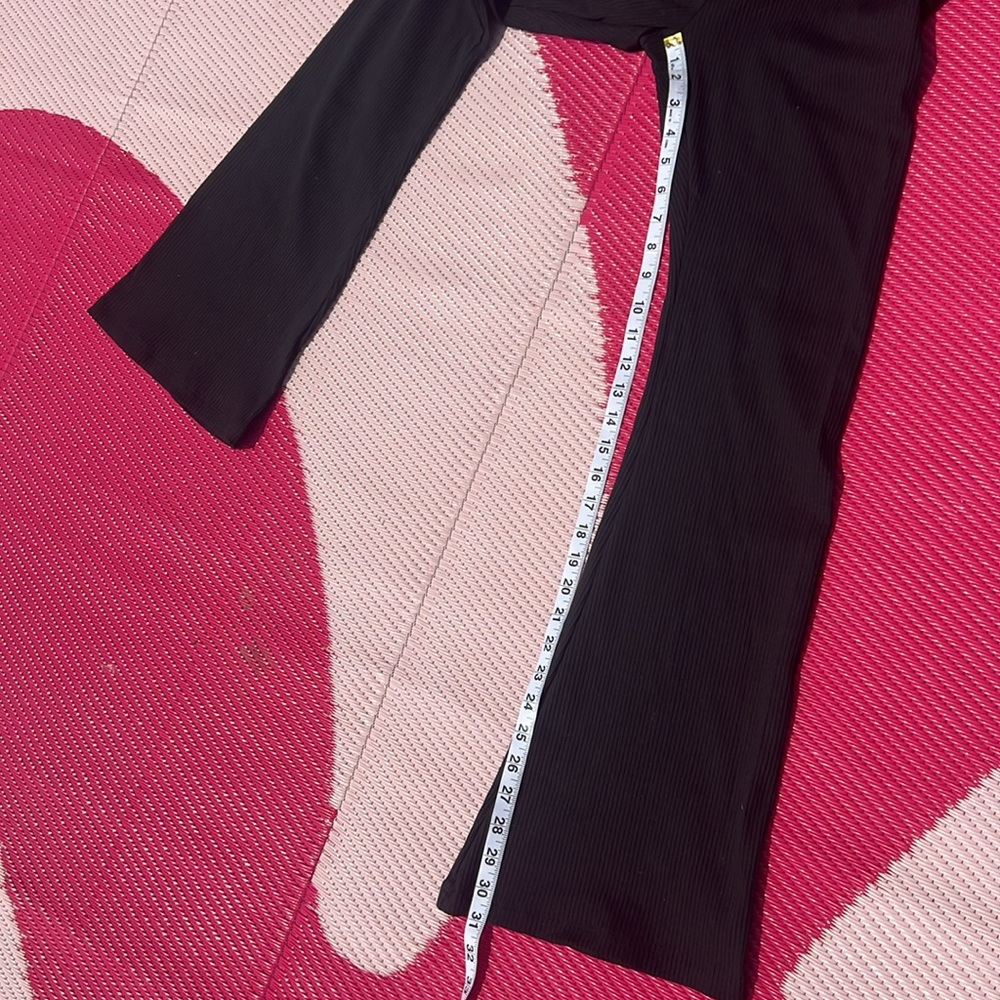 PINK VS flare pants size M NWT - Picture 5 of 7